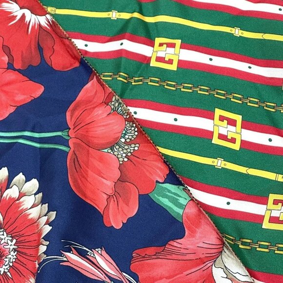 GUCCI Floral all-over pattern Flora Flower Triangle Scarf silk Multicolore - Picture 12 of 16